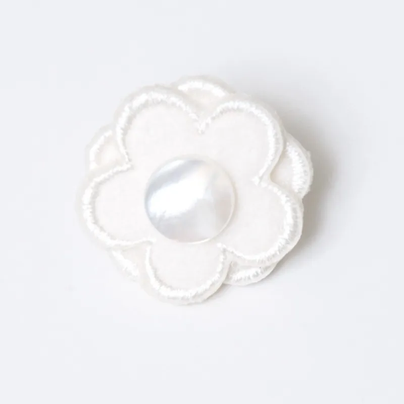 ブートニエール(WHITE) | SOLELY